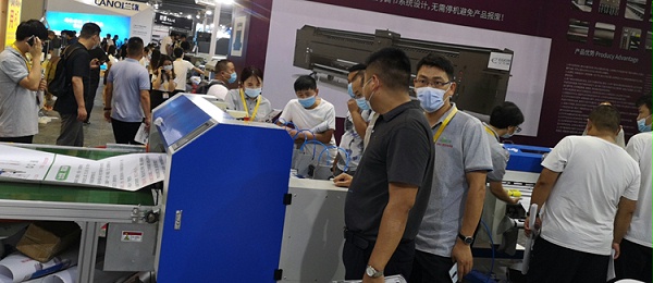 ֣�������Ϻ�չ��