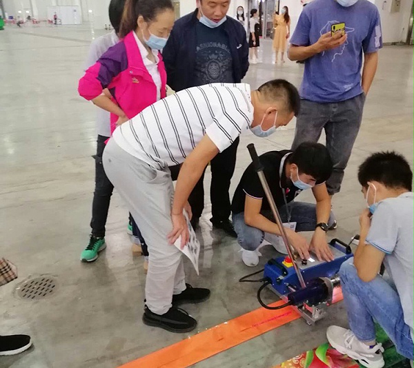 ֣�������人չ��