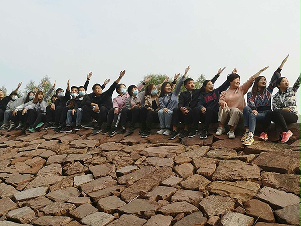 ֣������С���